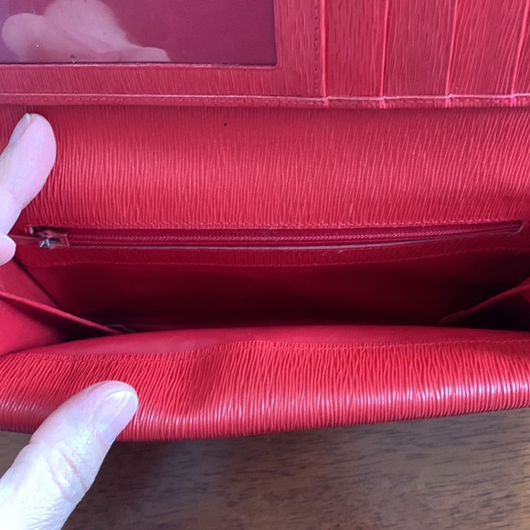 Nina Ricci Wallet - Picture 6 of 8